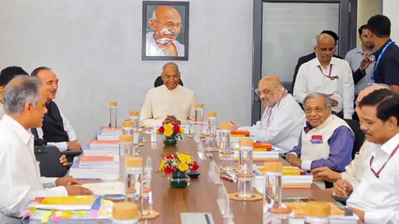 वन नेशन, वन इलेक्शन: लॉ कमीशन ने कहा- 2024 के चुनाव में इसे लागू करना मुमकिन नहीं