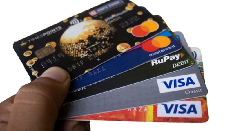 क्रेडिट कार्ड होल्डर्स ! यह नया नियम जान लो... वर्ना होगा जुर्माना