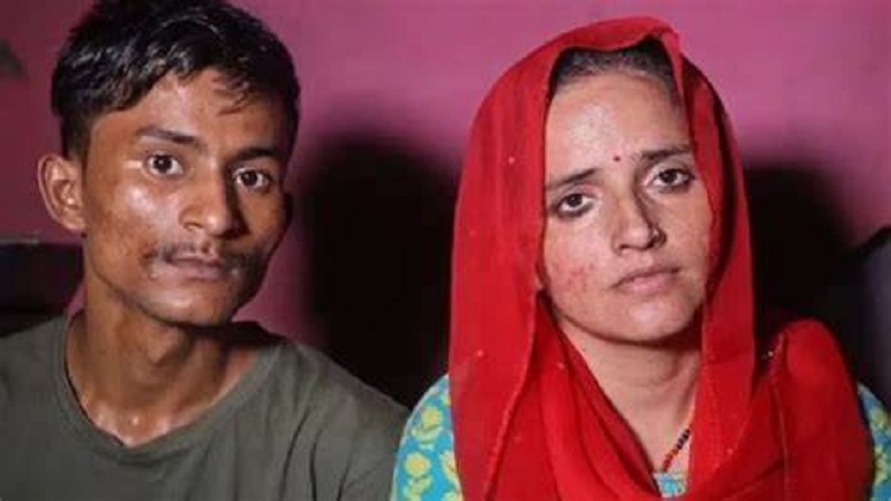 हिंदुत्व को ढाल बनाकर सीमा कर गई हर बाधा पार
