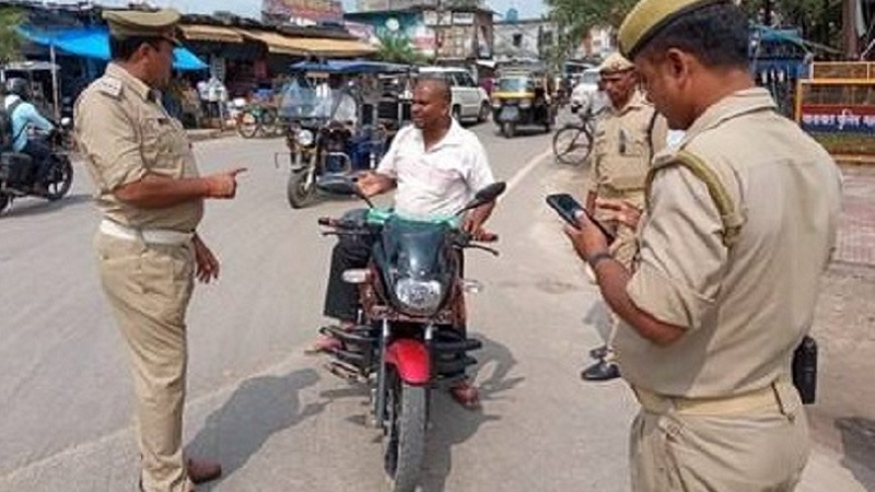 जयपुर में आज बिना हेलमेट निकले तो चालान कटवाकर ही लौटोगे