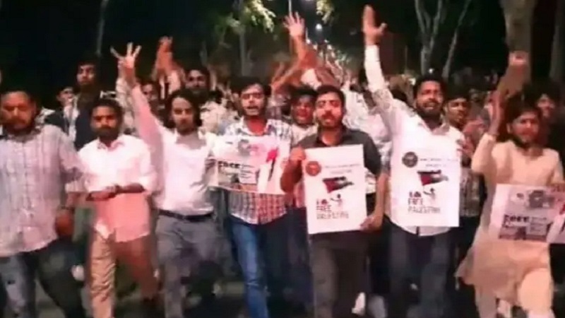 एएमयू छात्रों ने फिलिस्तीन के समर्थन में लगाए नारे, अब हुआ सख्त एक्शन, दर्ज हुई एफआईआर