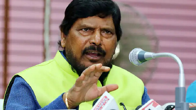 अठावले की उलटबांसी...! बोले-हम 2024 की लड़ाई के लिए तैयार, अगर विपक्ष साथ आए तो...लेकिन मोदी पड़ेंगे सब पर भारी