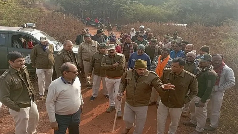 राजस्थान में जंगल से पकड़ा नरभक्षी, महिला का मांस खा रहा था...