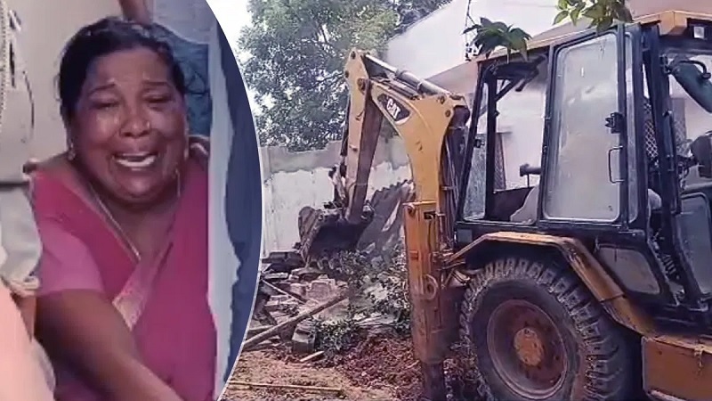 पेशाब कांड के आरोपी प्रवेश शुक्ला के घर चला बुलडोजर, घर टूटता देख बिलख पड़ी मां