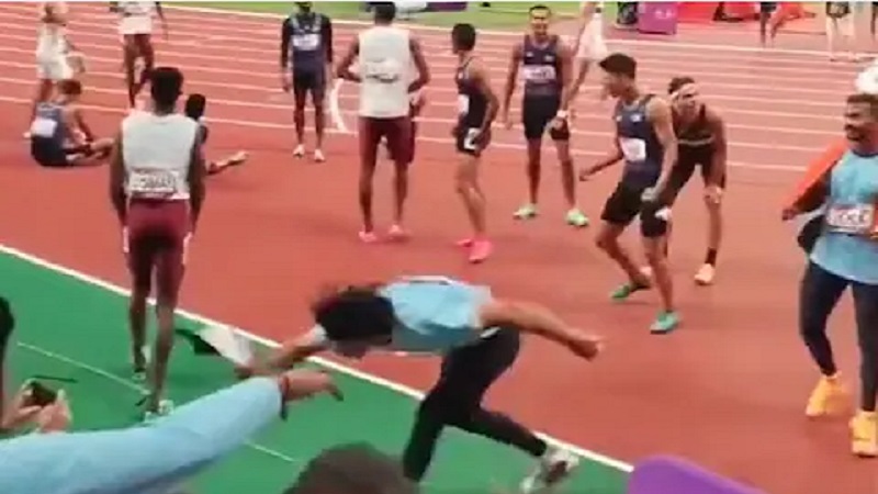 नीरज चोपड़ा ने गोल्ड के बाद जीता दिल... तिरंगे का मान रखा बरकरार 