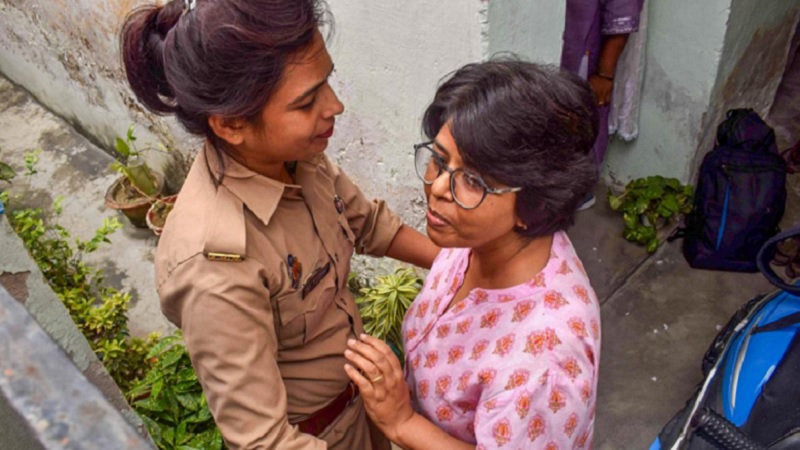 यूपी के 5 जिलों में एनआईए के छापे: बीएचयू की छात्रा के यहां भी दबिश, खंगाले जा रहे नक्सली कनेक्शन