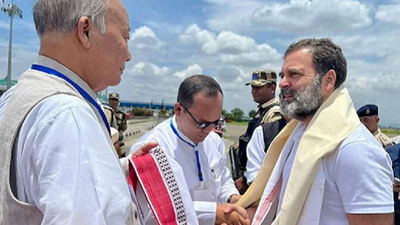इंफाल एयरपोर्ट उल्टे पांव लौटे राहुल गांधी, पुलिस ने चुराचांदपुर में आगे जाने से रोका