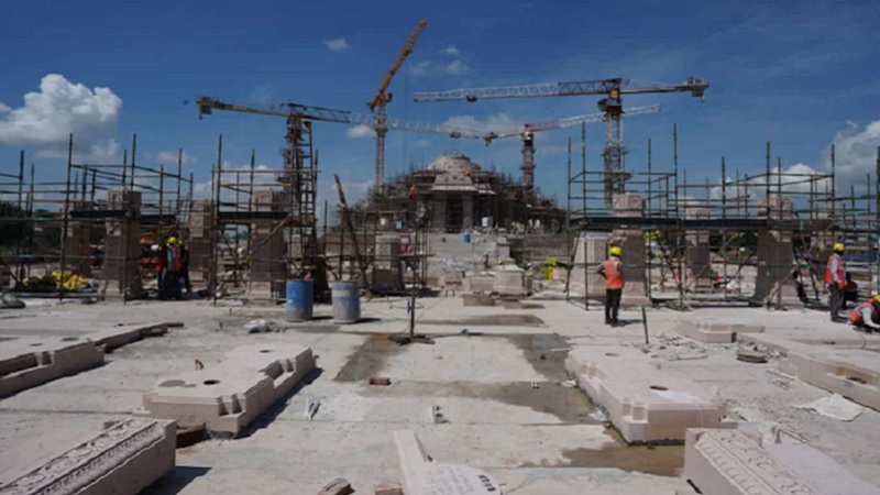 अयोध्या में आकार ले रहा भव्य राम मंदिर, ताजा तस्वीरें कर देंगी दिल बाग-बाग