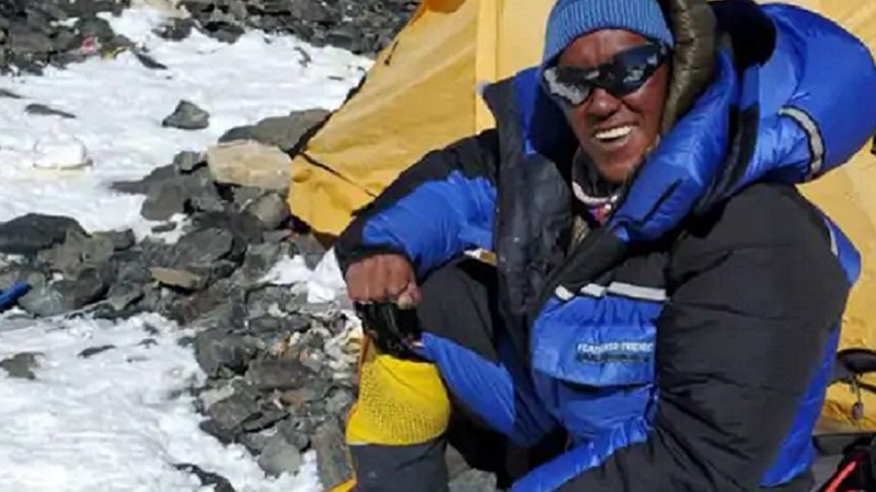 नेपाली शेरपा ने रच दिया इतिहास... 26वीं बार फतह किया एवरेस्ट: रिकॉर्ड की बराबरी  