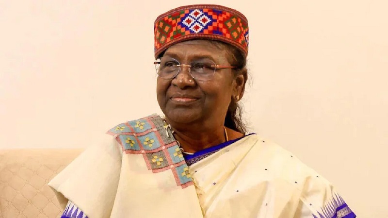 राष्ट्रपति के खिलाफ विवादित टिप्पणीः सड़कों पर उतरे आदिवासी समाज के लोग, बंगाल के मंत्री की गाड़ी रोकी 