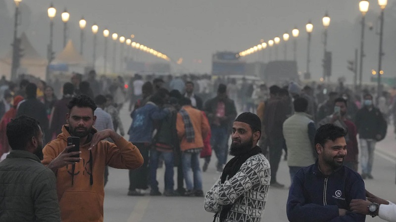 नए साल पर जश्न में हो न जाए चूक? फॉलो करनी होंगी ये गाइडलाइंस, बड़े शहरों में इनका रखना होगा ध्यान