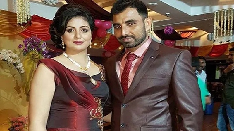 Shami Hasin Jahan Case : सुप्रीम कोर्ट पहुंचीं हसीन जहां, मोहम्मद शमी पर आरोप- ‘क्रिकेट टूर के दौरान बनाए वेश्याओं से संबंध’