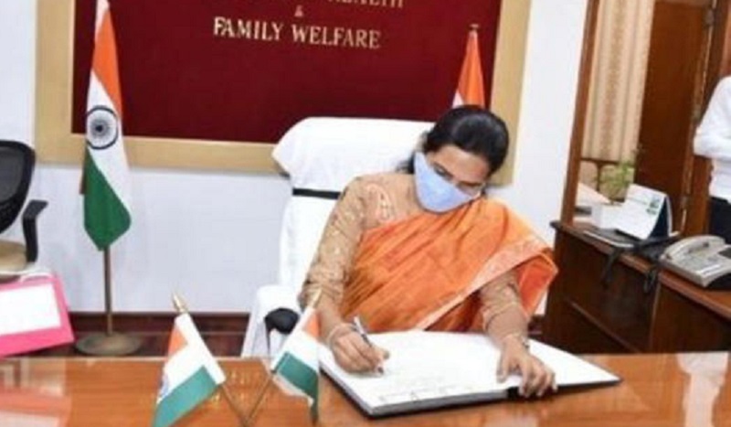 सरकारी वेलनेस सेंटर में पीएम की तस्वीर कहां है? केंद्रीय मंत्री ने खोया आपा