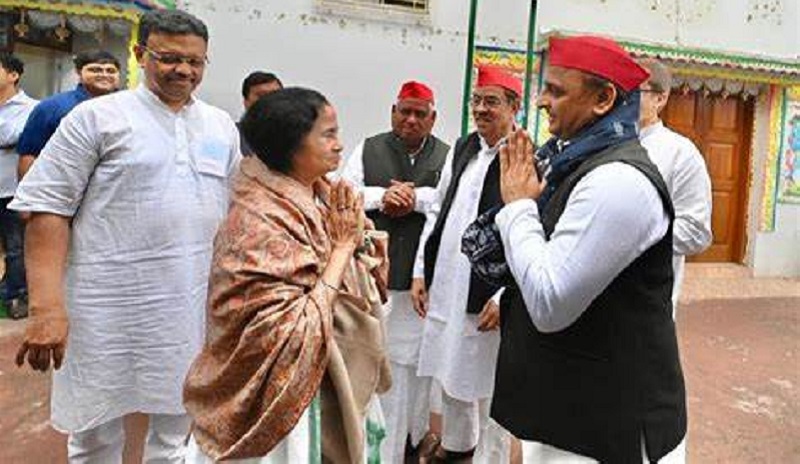 ममता - अखिलेश ने बनाया नया मोर्चाः कांग्रेस को किनारे कर बीजद पर डाले जा रहे डोरे 