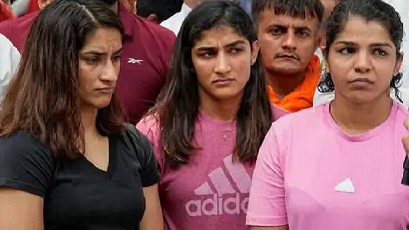 अब है असली लड़ाई: डबल्यूएफआई के चुनाव 6 जुलाई को, 4 महिला पहलवानों ने सौंपे सबूत