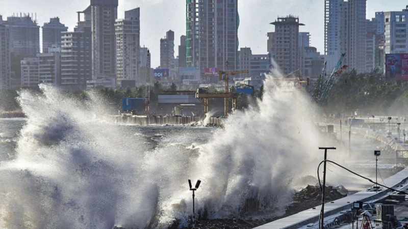 बिपरजॉय तूफान का कहर! कई रेलगाड़ियां की गई रद्द
