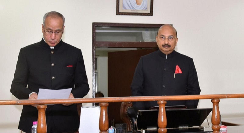 एम एल लाठर ने ली सूचना आयुक्त पद की शपथ