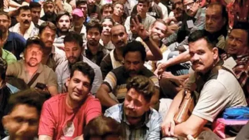 Sudan Crisis : उन्होंने हमारे सीने पर रायफल रखी और हमें लूटा..! सूडान में भारतीयों पर जो बीती, उसे सुनकर रूह कांप जाएगी