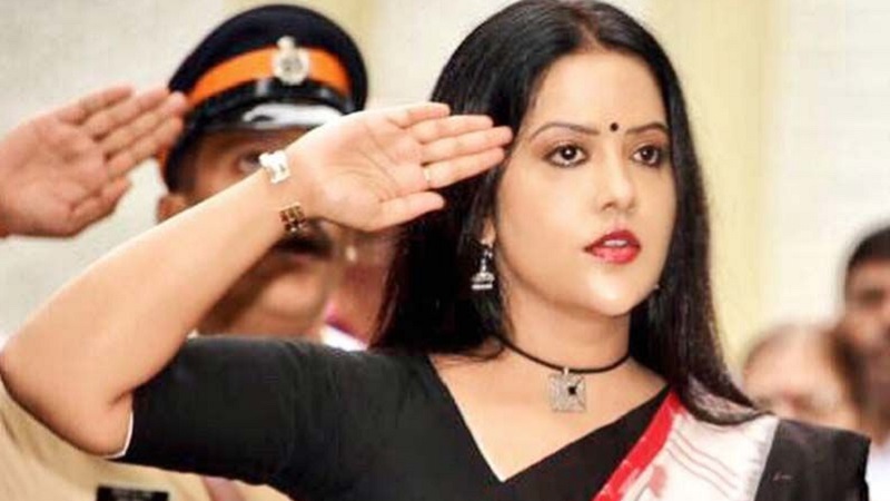 देवेन्द्र फडणवीस-अमृता के रिश्ते में दरार...! तलाक की बात का सच