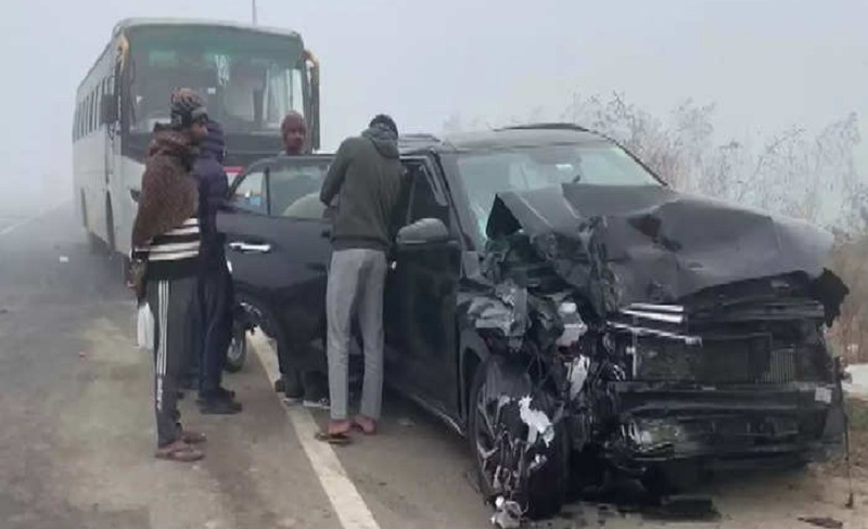 कोहरे से हादसे... यूपी में रात में बसों के संचालन पर लगी रोक