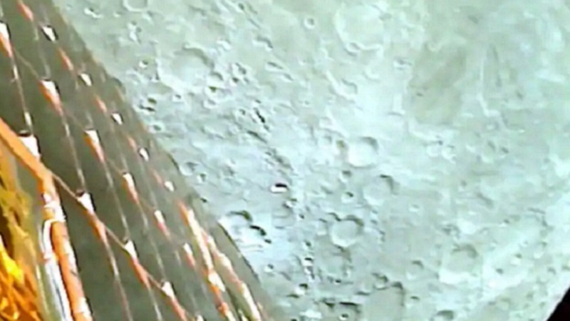 चंद्रयान 3 से कुछ ऐसा दिखा चांद का नजारा, इसरो ने जारी की पहली वीडियो