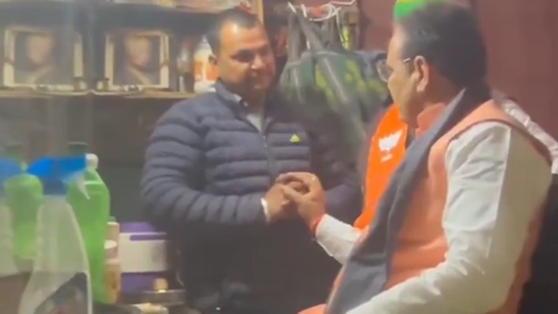 सीएम भजनलाल की सादगी: इस बार बीकानेर में साधारण से सैलून में जाकर लिया हेयर कट