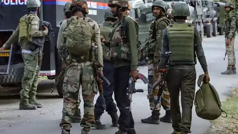 जम्मू-कश्मीर के राजौरी में मुठभेड़: दो अधिकारियों समेत चार जवान शहीद