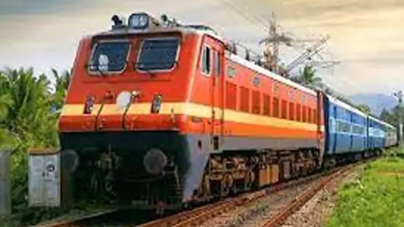 नॉन इंटरलॉकिंग काम के कारण 16 ट्रेनें रद्द: सूरतगढ़़ स्टेशन पर चल रहा काम