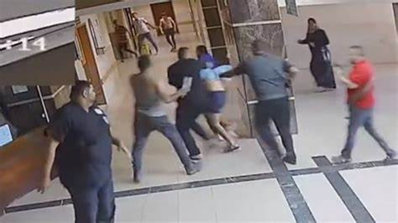 हमास ने 13 इजरायली बंधकों को छोड़ा, 10 थाई नागरिक भी हुए रिहा, पहुंचे इजरायल