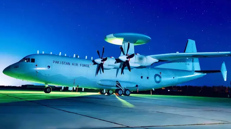 पाकिस्तान को चीन ने फिर लगाया चूना: कबाड़ बना अवाक्स विमान, करना पड़ रहा रिटायर