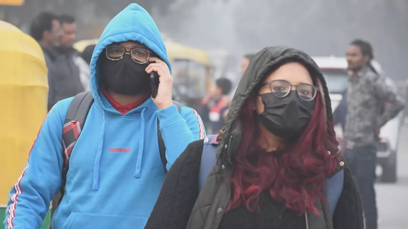 आज से ठंड से राहत मिलने के आसार, दिल्ली-एनसीआर से हटने लगी कोहरे की चादर