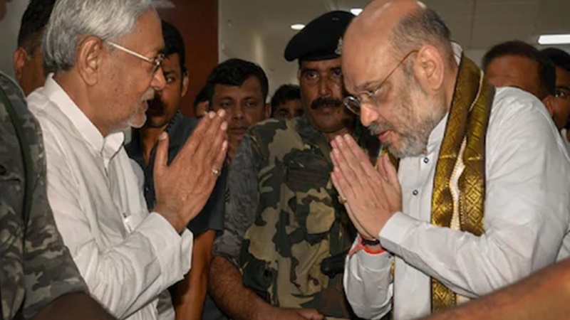 बिहार में फिर खेल! अमित शाह के आवास पर 2 घंटे की बैठक में क्या-क्या हुआ