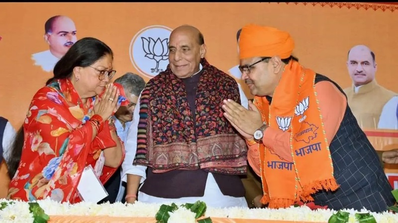 पर्ची खोलने के डेढ़ महीने बाद वसुंधरा के आवास पर सीएम भजन लाल, सियासी गलियारों में चर्चा