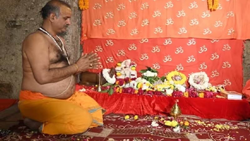 ज्ञानवापी विवाद: ट्रेजरी से तहखाने में लाई गईं एएसआई सर्वे में मिली 8 खंडित मूर्तियां