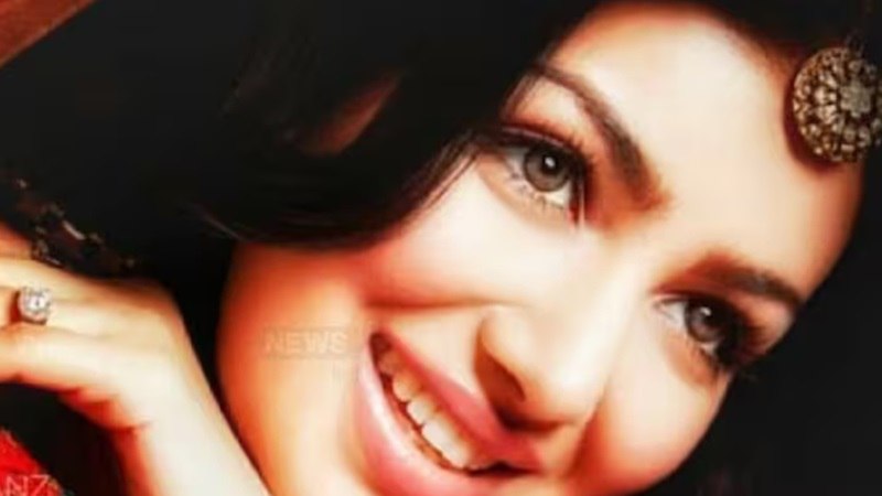 विधायक की बहू बनने के लिए बदला धर्म...करियर को बाय बोलकर बन गई करोड़ों की मालकिन