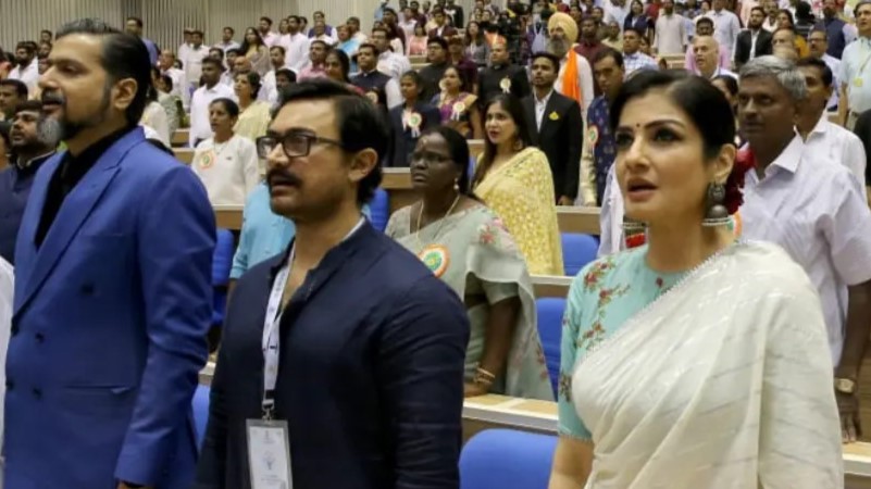 जब प्रधानमंत्री मोदी की तारीफों के कसीदे पढ़े आमिर खान ने; सोशल मीडिया पर लोगो ने ' भारत में डर लगता है 'याद दिलाया