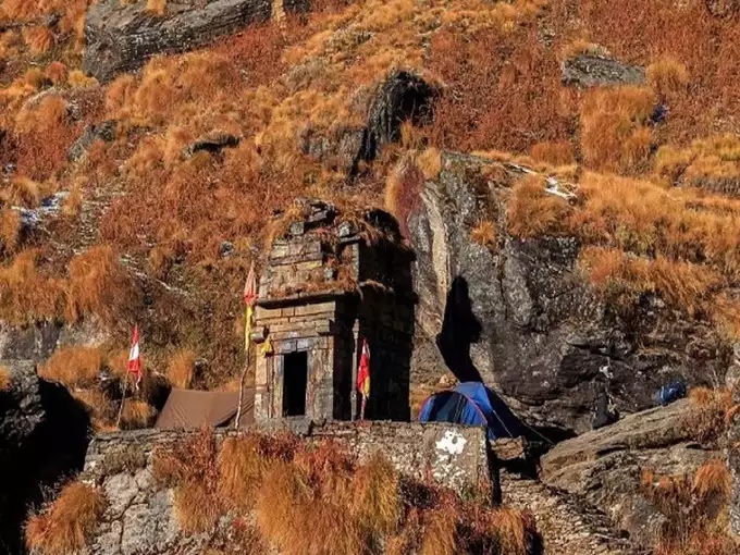 सिर्फ रक्षा बंधन के दिन खुलता है यह खास मंदिर