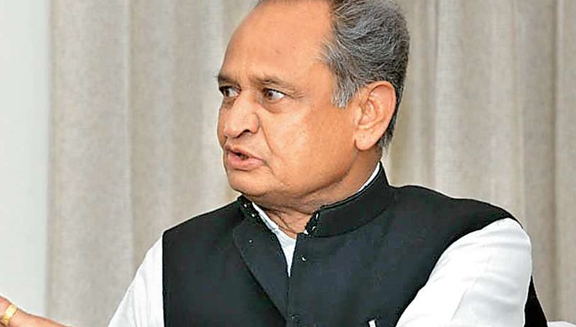 ओपीएस के खिलाफ हैं वित्त मंत्री,  ये पहले क्यों नहीं बताया..? ओपीएस  पर वित्तमंत्री के बयान पर बोले अशोक गहलोत..