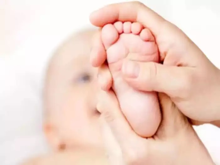 प्रेग्नेंट महिलाओं से अस्पताल कर लेता था डील, दिल्ली में बच्चों की खरीद-फरोख्त