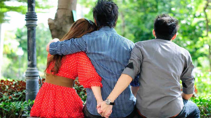 गर प्यार में हो धोखे का अंदेशा तो बरतें सावधानी ..अपनी मोहब्बत का पहले ही कराएं इंश्योरेंस..!