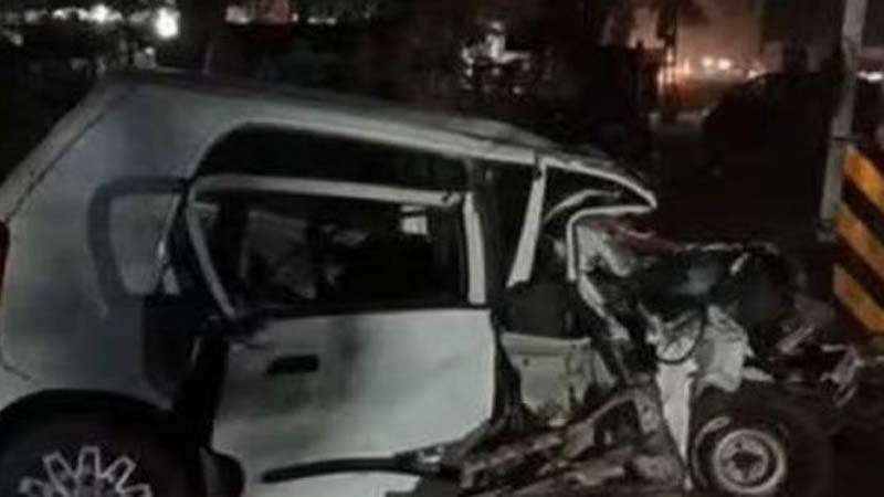 केरल में इसरो कैंटीन के पांच कर्मचारियों की सड़क दुर्घटना में हुई दर्दनाक मौत