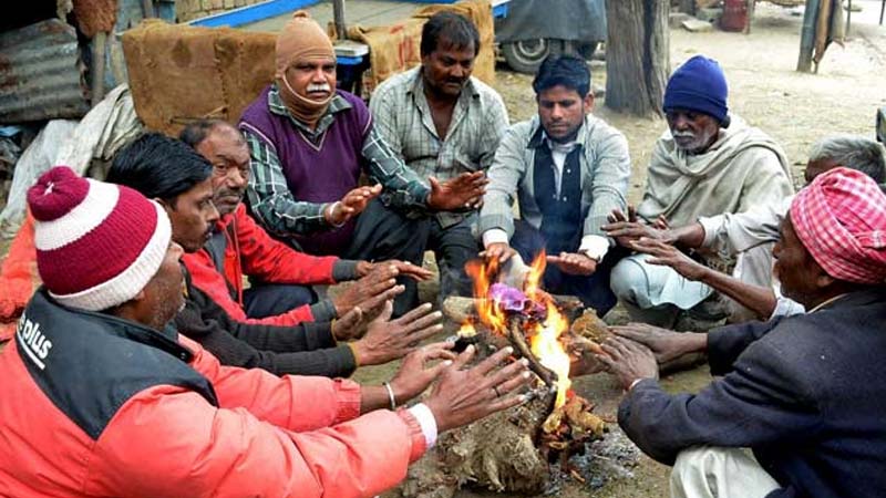 Makar Sankranti 2023 : मकर संक्रांति के साथ ही बढ़ेगा शीतलहर का प्रकोप, फिलहाल ठंड से राहत नहीं , पाला पड़ने की आशंका