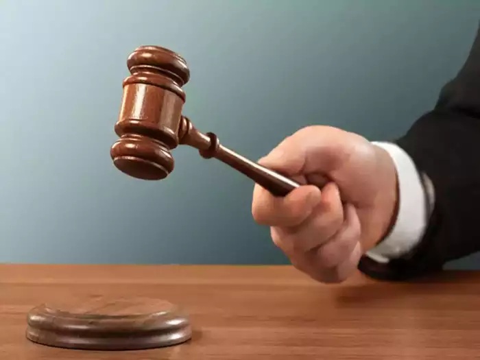 ये क्या बोल गए जज साहब, यौन उत्पीडऩ पर टिप्पणी से मचा बवाल !