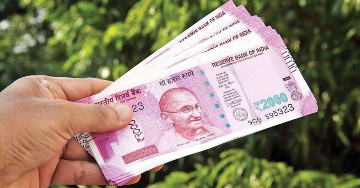 केंद्रीय कर्मचारियों को 4% महंगाई भत्ता