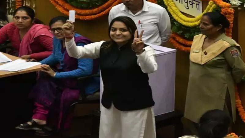 Delhi Mayor election 2023:  आम आदमी पार्टी की शैली ओबेराय बनीं दिल्ली की मेयर, भाजपा की रेखा गुप्ता को हराया