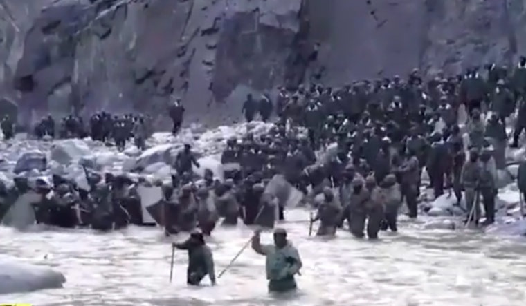 कम्युनिस्ट पार्टी की मीटिंग : गलवान झड़प का वीडियो दिखाकर जिनपिंग बने हीरो, आजीवन राष्ट्रपति रहे तो भारत के लिए खतरा