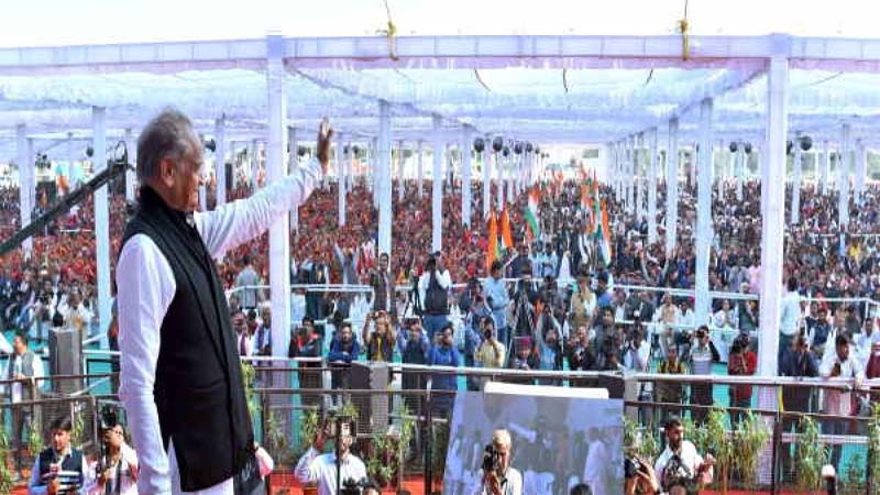 गहलोत सरकार की योजनाओं की देशभर में चर्चा, सीएम ने दी विकास कार्यों की सौगात 