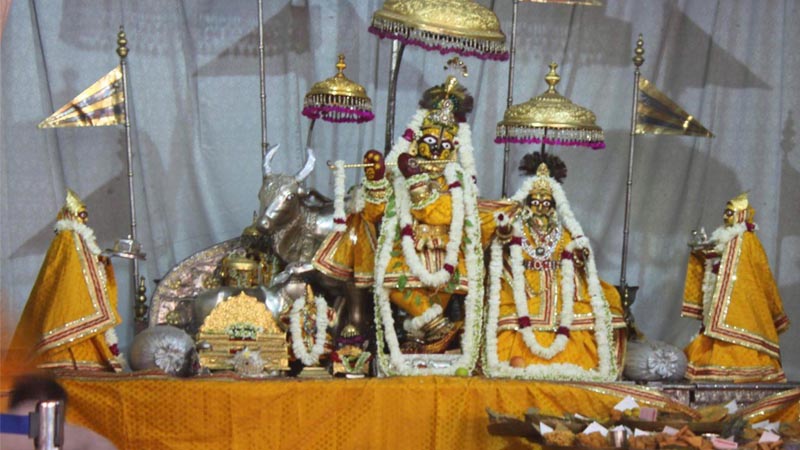 Govind Devji Mandir : जयपुर के आराध्य गोविंद देवजी मंदिर की झांकियों के समय में परिवर्तन, मंगला आरती की झांकी सुबह साढ़े चार बजे से होगी