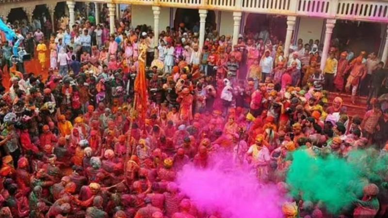 एकलौते भारत में किस्म किस्म के होली और उसके अनोखे रंग !