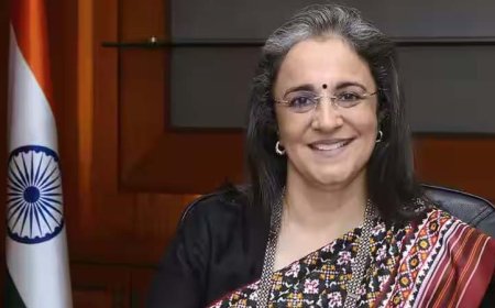 मोदी सरकार को सेबी प्रमुख माधबी पुरी के अलावा तीन अन्य अधिकारियों के स्थान पर करनी होंगी नियुक्ति